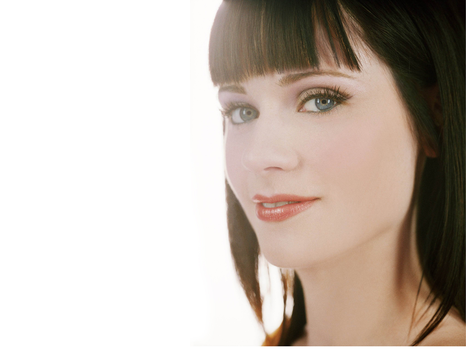 Zooey_Deschanel_022