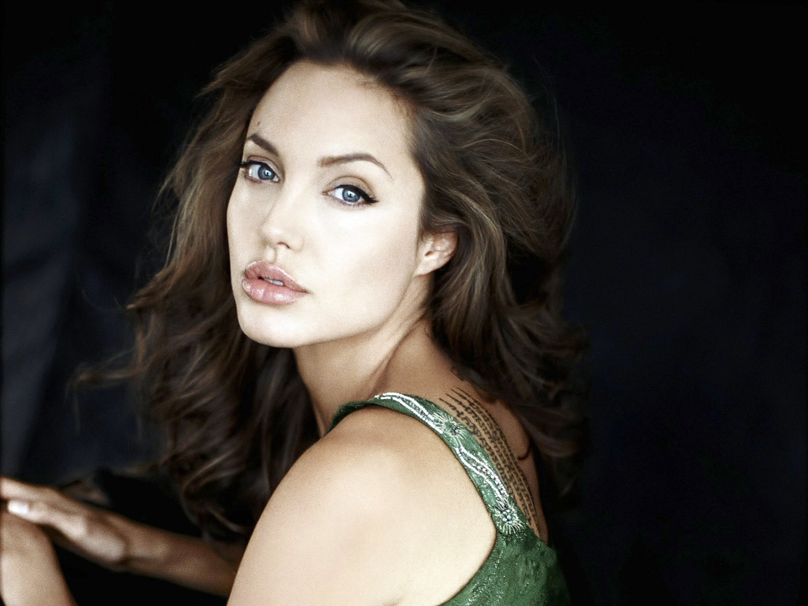 angelina-jolie-3