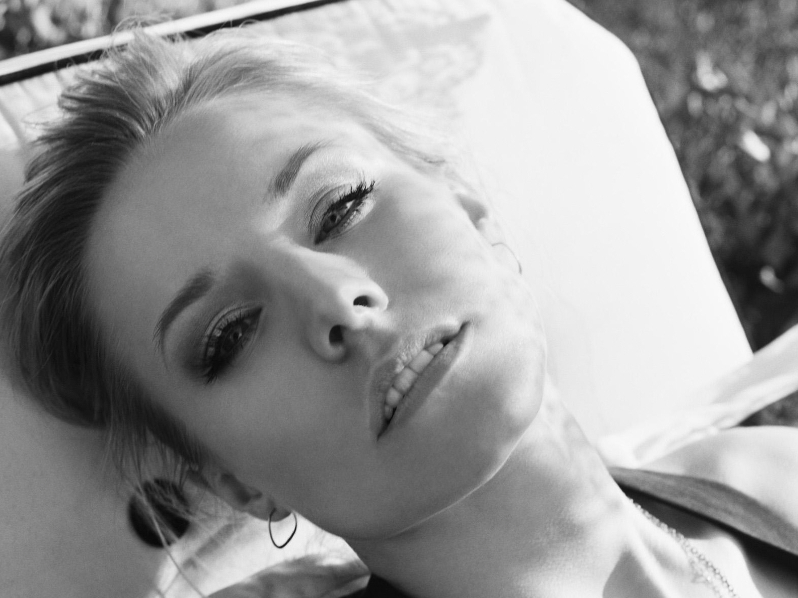 kristen-bell-22